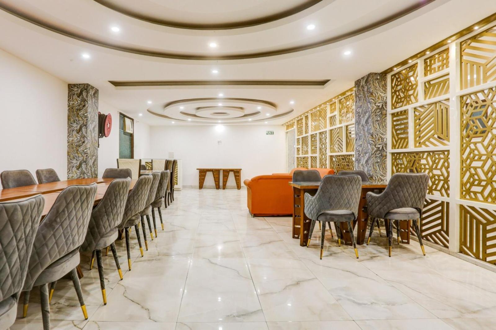 Hotel Belwoood Near Delhi International Airport New Delhi